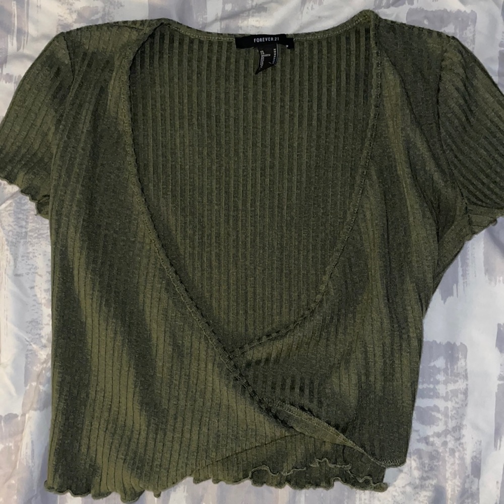 Used, hardly worn forever 21 olive deep v ribbed top. Size M.